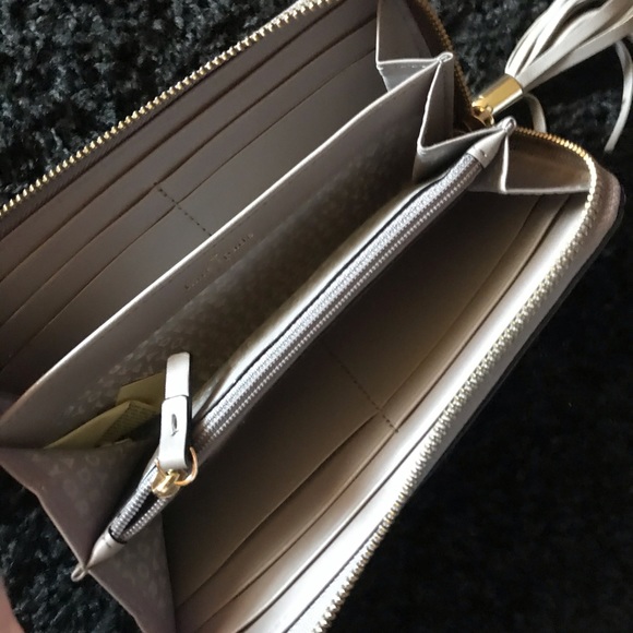 wallet - Picture 2 of 2